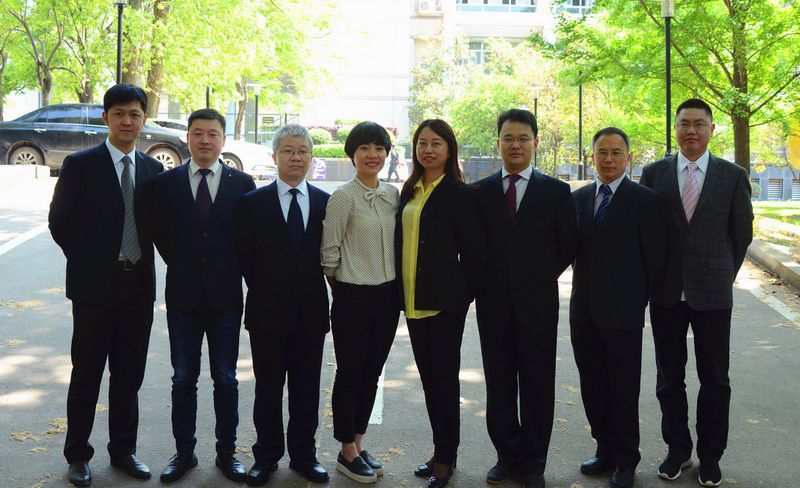 200-学院领导班子合影 200-学院领导班子合影